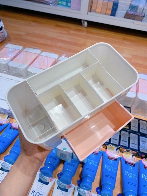 Khay để đồ mỹ phẩm đa năng bằng nhựa