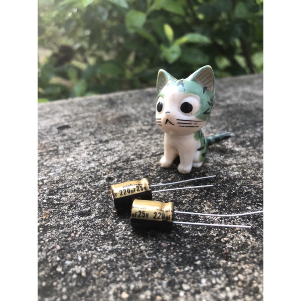 Tụ Nichicon FW 220uf 25V mới chính hãng