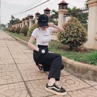 Set bộ áo croptop body rút dây Resi và quần ống rộng thêu hoa cúc cực hot VST