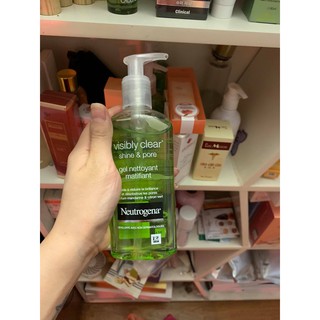 Sữa Rửa Mặt  Neutrogena Visibly Clear Pháp 200ml
