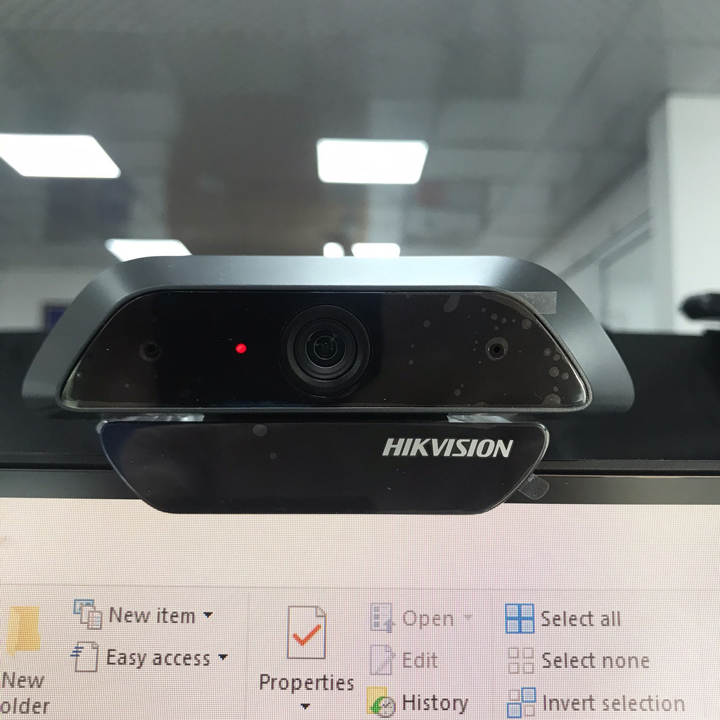  Webcam Hikvision DS-U02 2MP CMOS Full HD có Mic - Hàng chính hãng | BigBuy360 - bigbuy360.vn