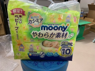Giấy ướt moony