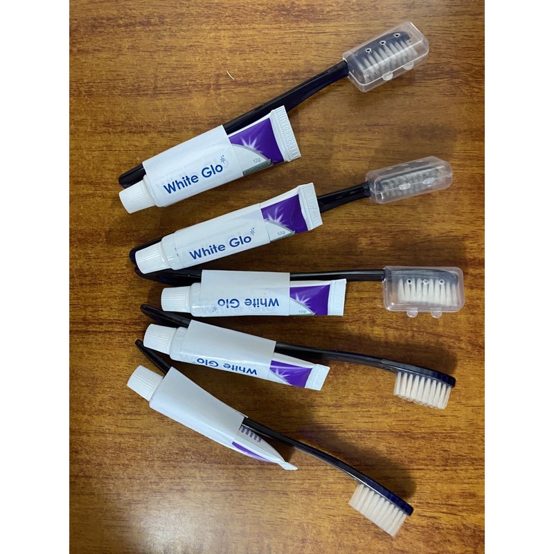 10 bàn chải đánh răng dùng 1 lần