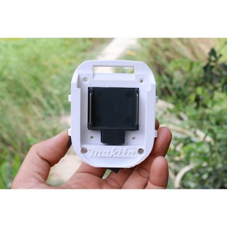 Đế chuyển pin Makita 14.4v - 18v có công tắc