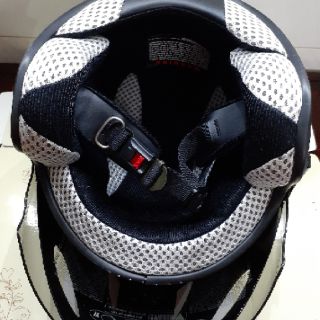 Mũ bảo hiểm Suzuki 3 phần 4