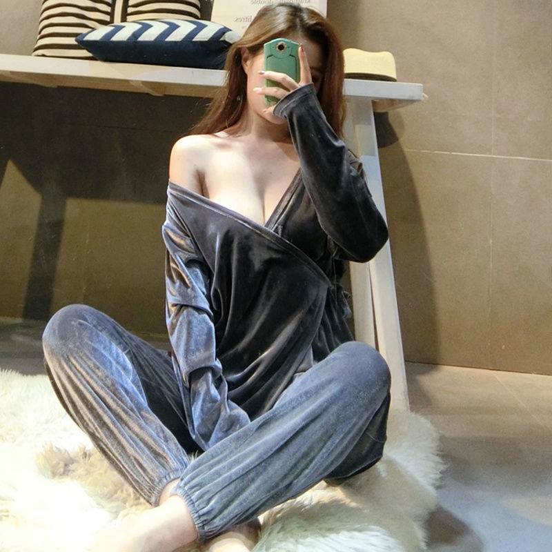 Bộ đồ ngủ tay dài chất nhung thời trang thu đông quyến rũ cho nữ nhiều phân loại tùy chọn