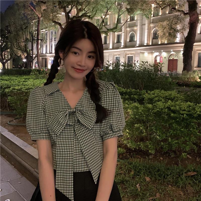 Áo Croptop Caro Tay Phồng Cổ Chữ V Trẻ Trung Thời Trang 2021 | BigBuy360 - bigbuy360.vn