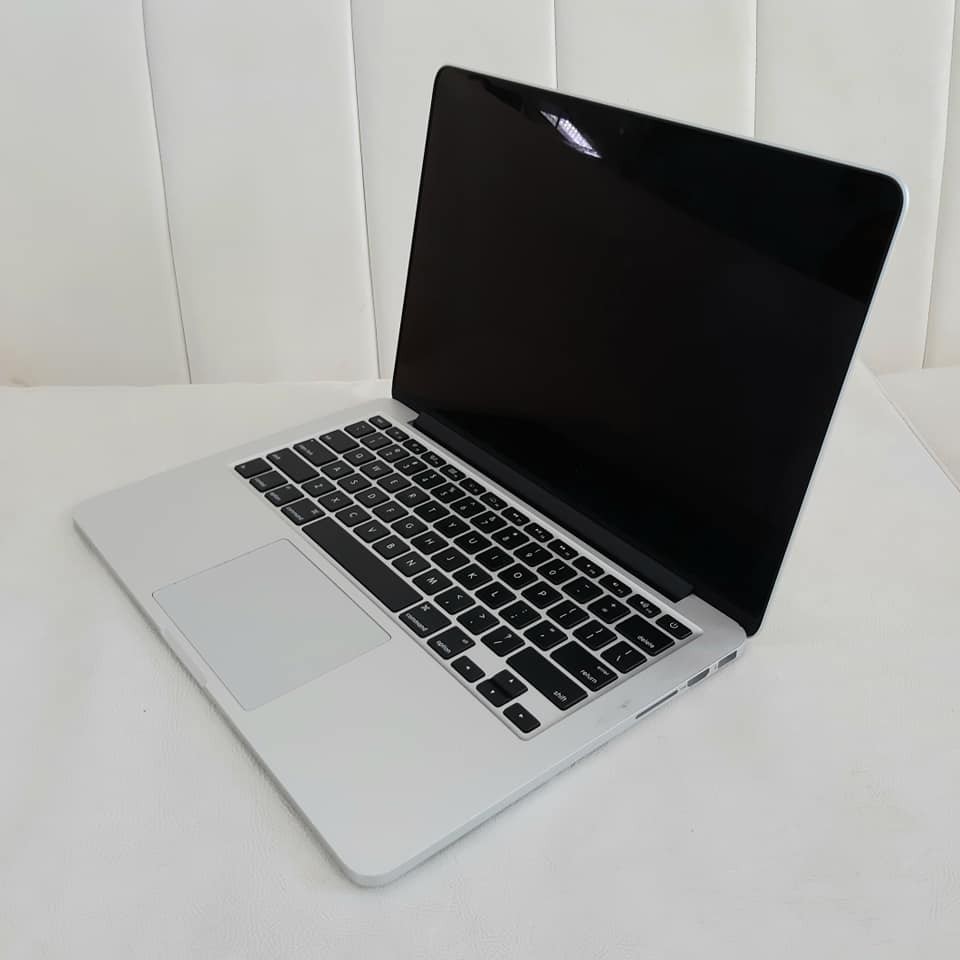 (HÀNG HOT), MACBOOK PRO MF840 2015 I5 2.7GHZ/ RAM 8GB/ SSD 256GB/ 13.3INCH RETINA 2K (bảo hành 6 tháng)