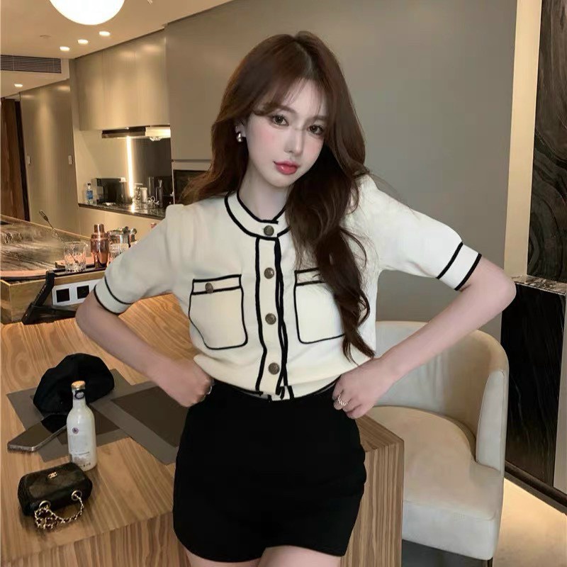 Áo croptop nữ viền đen trắng sang chảnh chất len mongtogi hai màu đen trắng hàng Quảng Châu