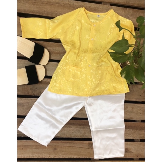 Bà Ba Gấm Hoa Bé Gái