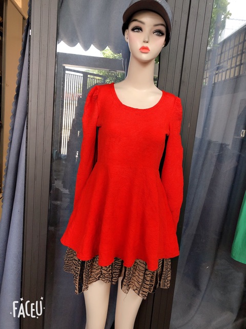 Đầm tay dài màu cam dáng xoè