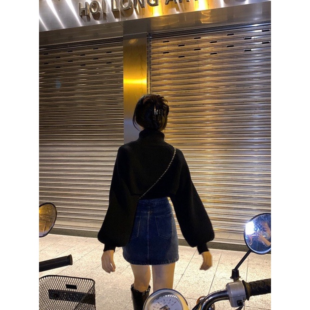 Set áo croptop 2 món tay nữ cao cổ hở eo Wikishop đen trắng freesize thun tăm phom rộng sexy hot trend hàn quốc C702