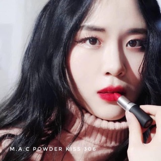 SON MAC POWER KISS màu 306 SHOCKING REVELATION - ĐỎ HỒNG LẠNH