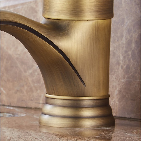 Vòi lavabo thấp giả cổ màu vàng làm từ đồng nguyên chất MS2A