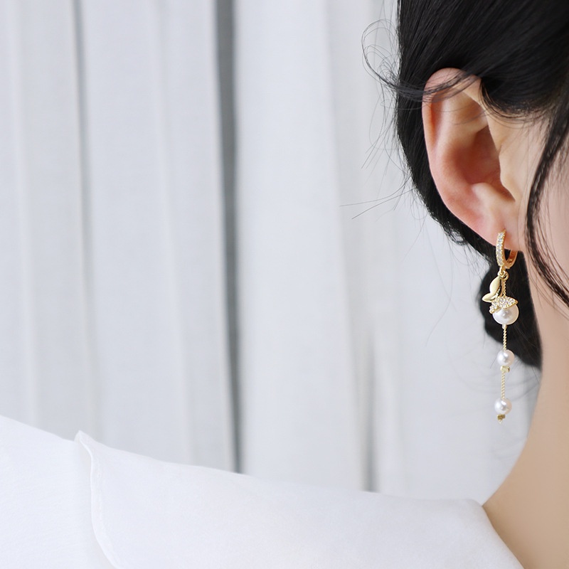 V.I.T House | Bông tai S925 bướm đá vàng hạt châu dài