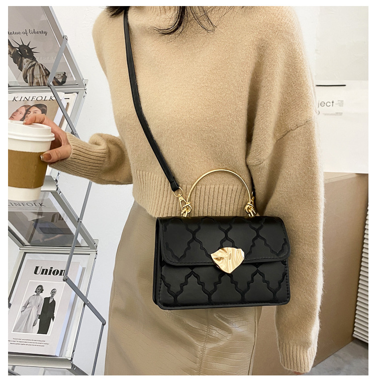 Túi xách tay đeo vai IELGY dáng vuông phong cách Hàn Quốc thời trang dành cho nữ