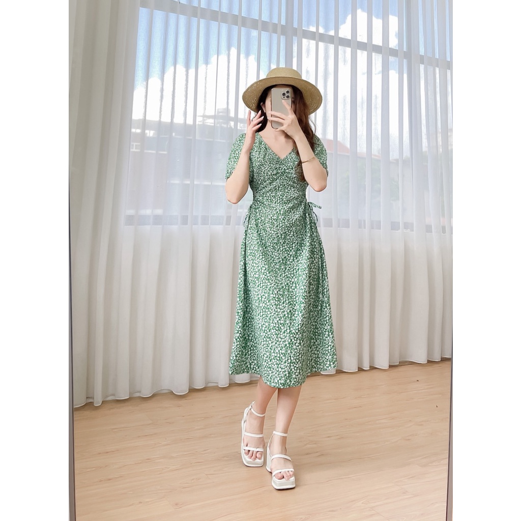 Váy thiết kế May Boutique Váy kiểu Daisy hoa cut eo VKZ22D_107.012