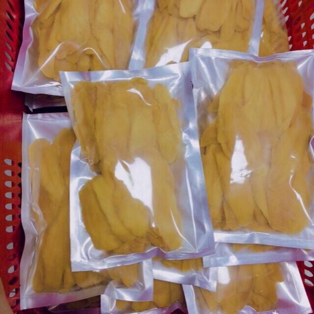 Xoài sấy dẻo loại 1 túi 500gr thơm ngon mềm lát to màu đẹp hàng mới