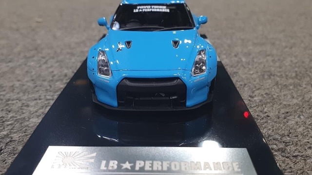 Mô Hình Nissan GTR R35 LB-Works Liberty Walk 1:43 ONE MODEL