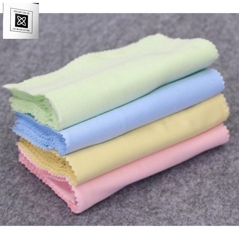 Khăn lau kính mắt, màn hình điện thoại chuyên dụng- Kính Mắt Trúc Bùi