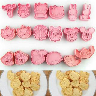 Set 2 cookis cutter làm bánh quy hình siêu dễ thương