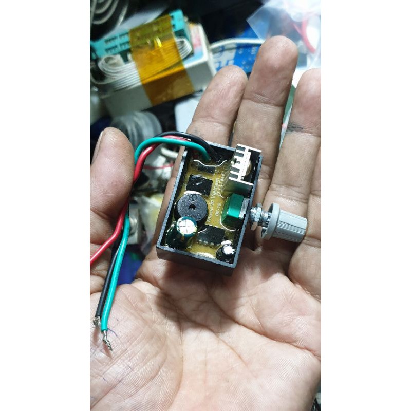 mạch điều tốc động cơ DC 12~14v ( điều tốc bơm, động cơ có than )