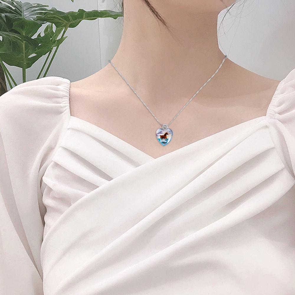 1 Pcs Temperament Fashion Jewellery Women Peach Heart Animal Pendant Necklace Horse Wolf Crystal
