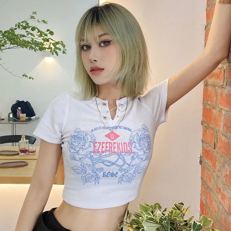 Áo thun tay ngắn cổ chữ V in họa tiết vui nhộn cho nữ