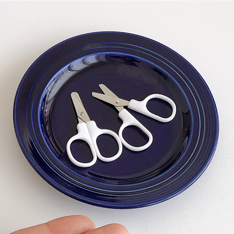 Kéo Cắt Mini Màu Trắng Dễ Thương Dành Cho Trẻ Em