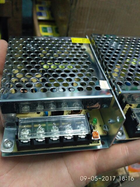 Nguồn tổ ong loại tốt 12v - 5A dùng cho led dây, camera...