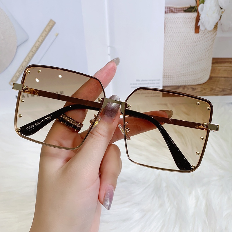 Kính Mát Thời Trang Cổ Điển Chống Tia UV400 Dành Cho Nữ