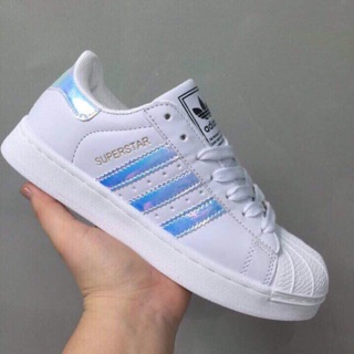 Giay Adidas mũi sò