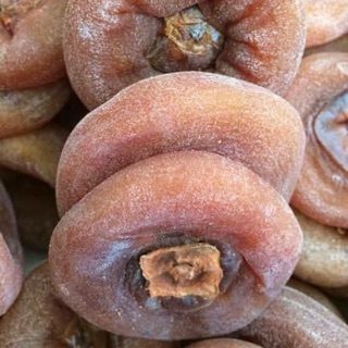 Combo: 2 đào bổ,2 mận,3 táo, 2 mơ, 5 nho,2 hồng 