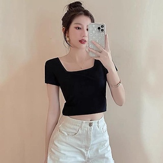 Áo thun croptop nữ cổ vuông Madela 100% Cotton ôm body tay ngắn , áo thun nữ cổ vuông tay ngắn dáng ôm- AT01