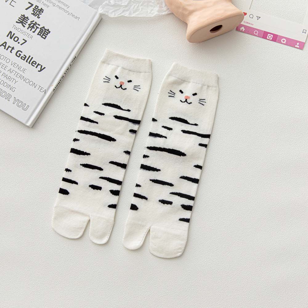 Vớ cotton xỏ ngón thoáng khí in hình mèo hoạt hình dễ thương phong cách Harajuku dành cho nữ