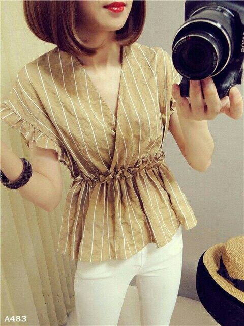 Áo peplum chéo vạt