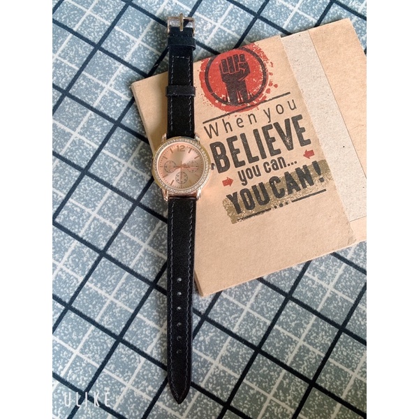 Đồng hồ si nữ máy Nhật viền đính đá, dây da