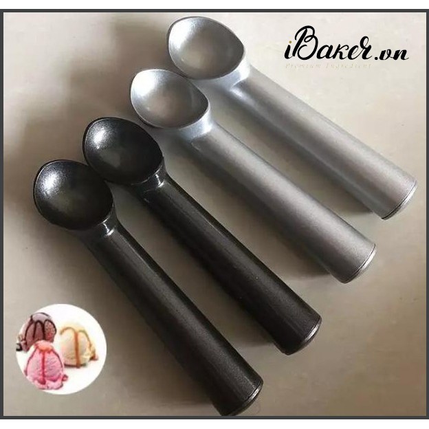Muỗng múc kem gang đúc (giao màu ngẫu nhiên)
