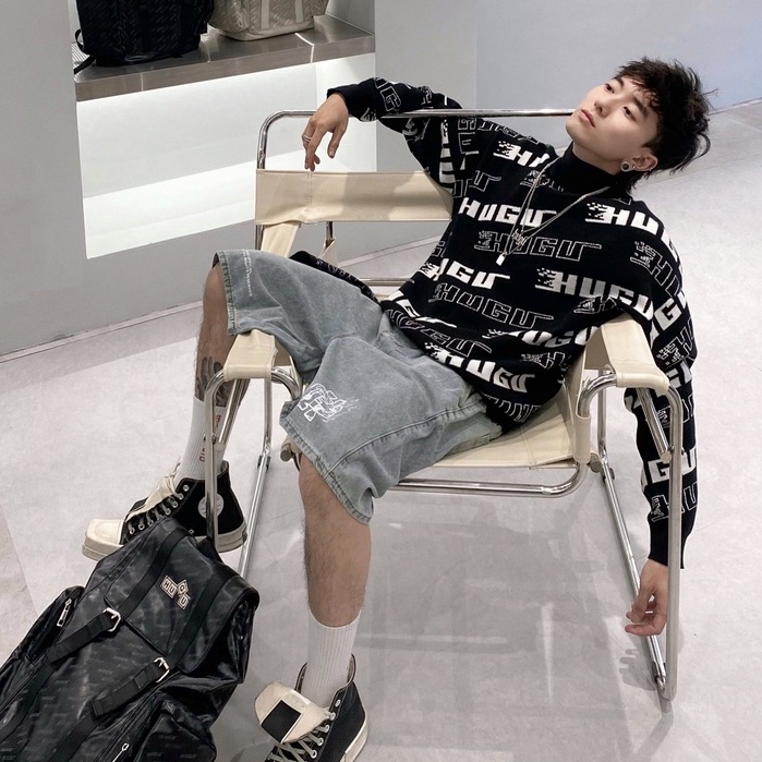 Áo sweater len tay dài HUGU - SPACE - vải len mềm mịn form rộng unisex