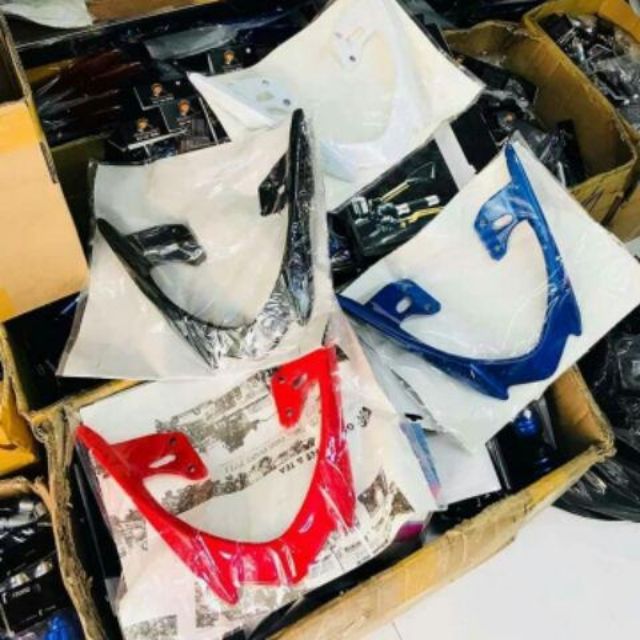 Cảng sau Sirus kiểu Exciter