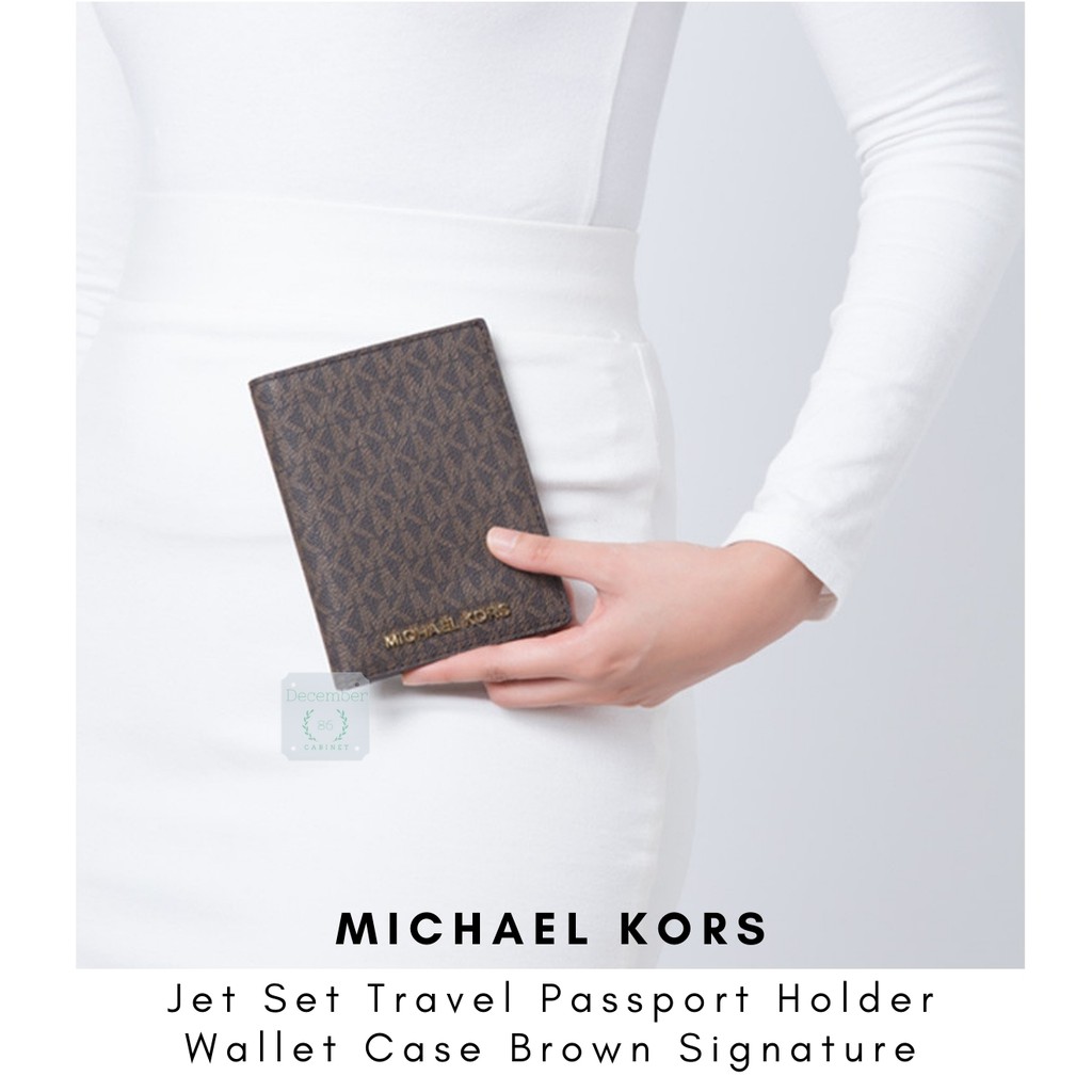 Michael Kors Jet Set Travel Passport Case