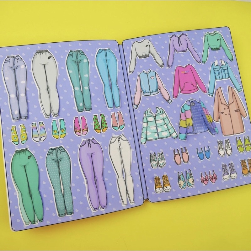 Ngôi nhà búp bê chủ đề Spring Wardrobe