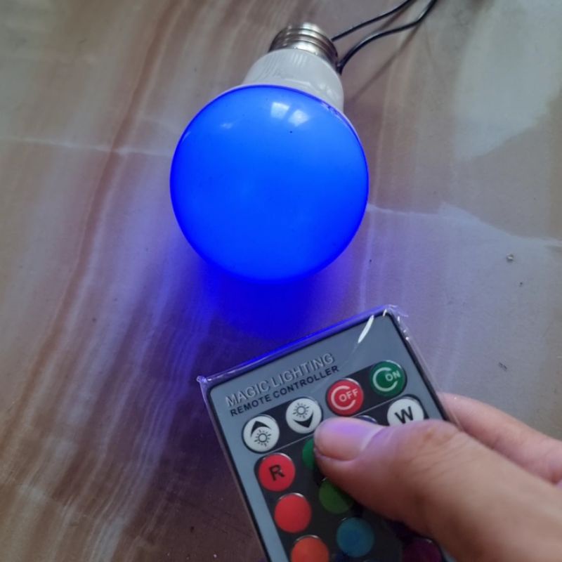 Bóng đèn led RGB 220v /2w có điều khiển chỉnh màu từ xa