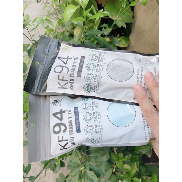 Thùng 300 chiếc khẩu trang Duy Khánh KF94 dày dặn kháng khuẩn, bụi mịn