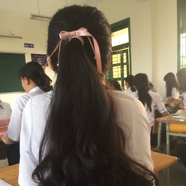 Cột tóc ruy băng đính hột dài