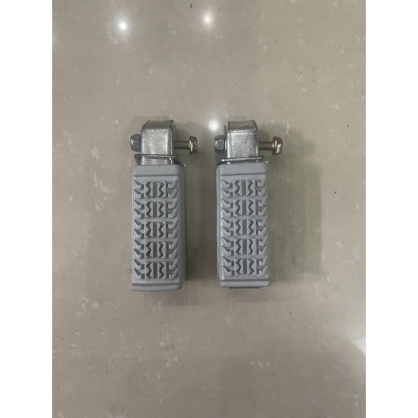 đôi để chân xe đạp ( 2chiếc )