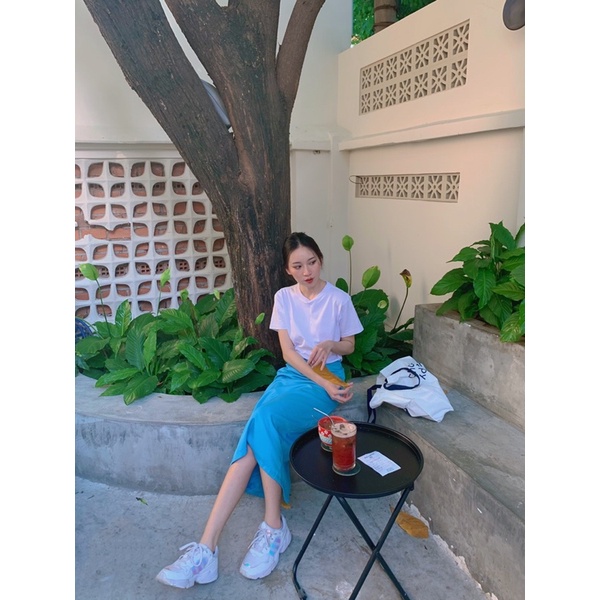 Chân váy xanh Doraemon