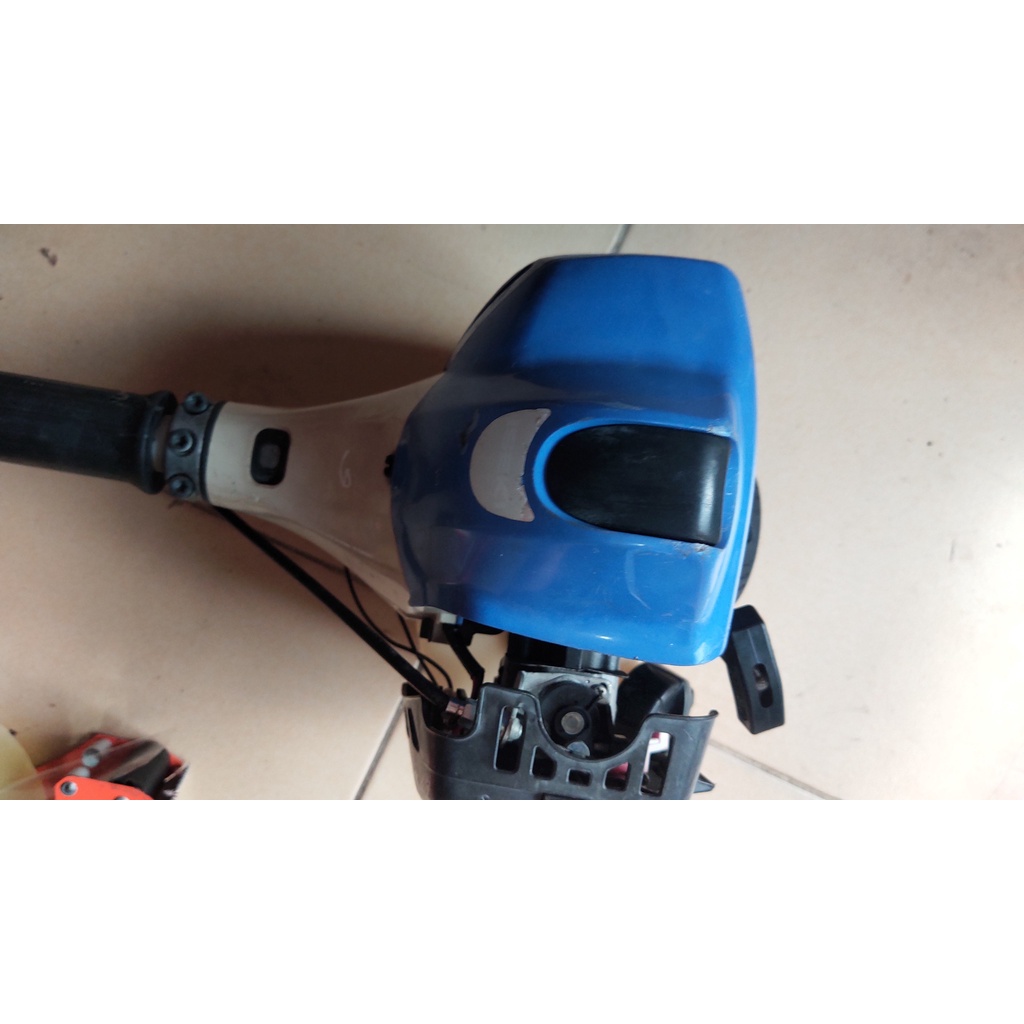 Máy cát cỏ bãi nhật bản Iseki 23cc nòng 32ly