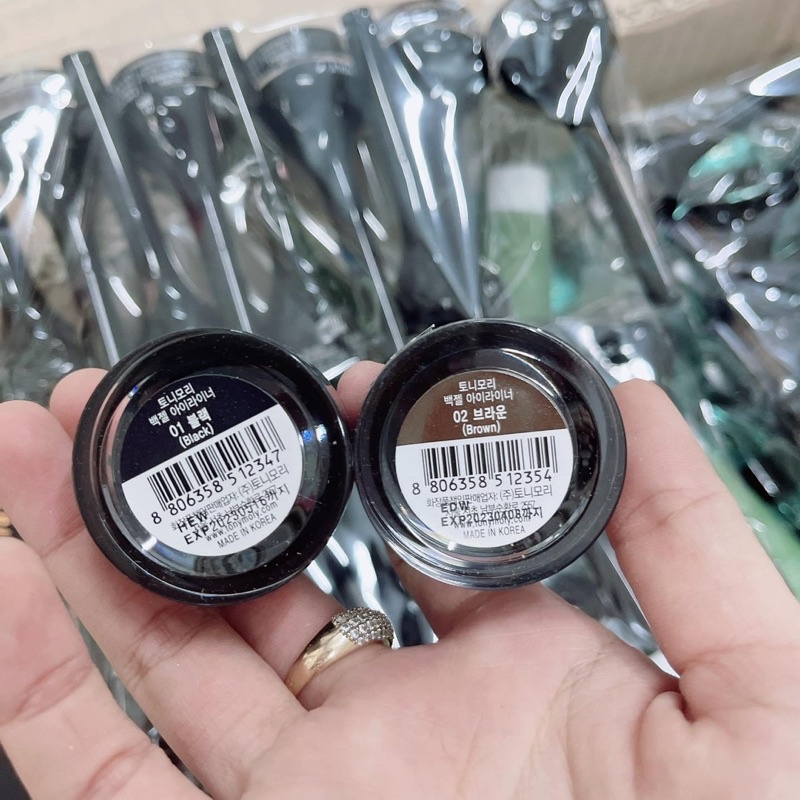 Kẻ Mắt Dạng Gel Tony Moly Blackstage Gel Eyeliner 2 Màu