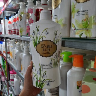 Sữa tắm hương hoa Xuyên tuyết Double Rich Snow White 800ml